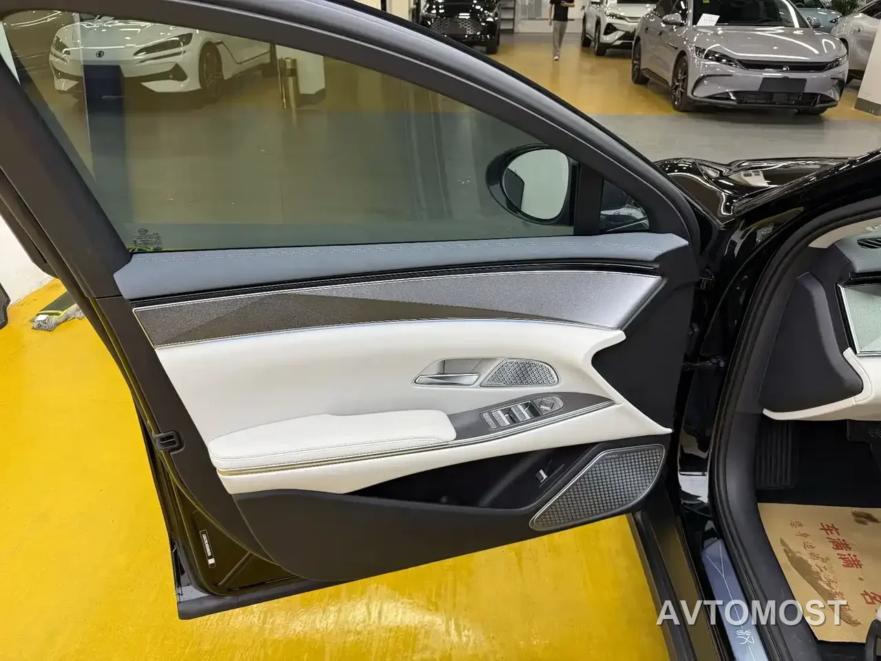 BYD Han L 2025 Model DM-i 200KM LiDAR Premium — фото 4