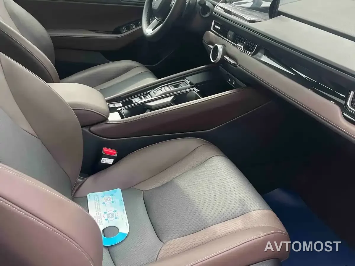 Honda Inspire Hybrid 2023 e:PHEV Premium Edition — фото 12