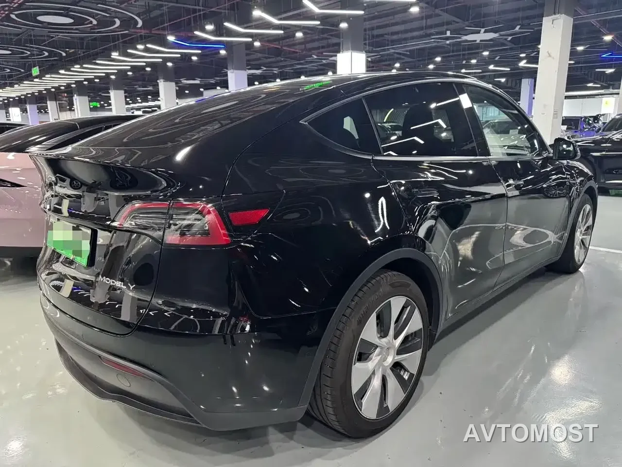 Tesla Model Y 2021 Standard Range Rear-Wheel Drive — фото 10