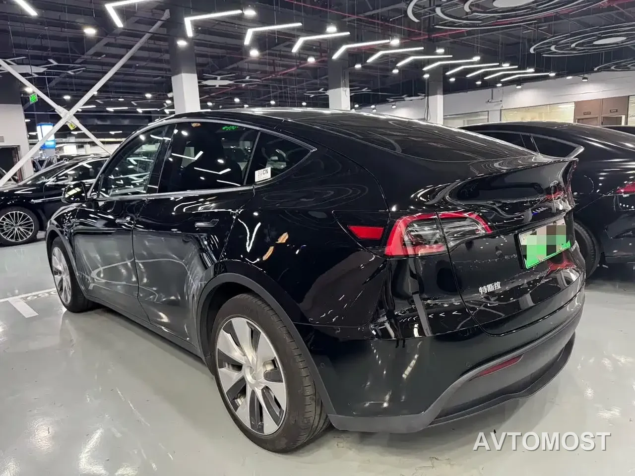 Tesla Model Y 2021 Standard Range Rear-Wheel Drive — фото 12