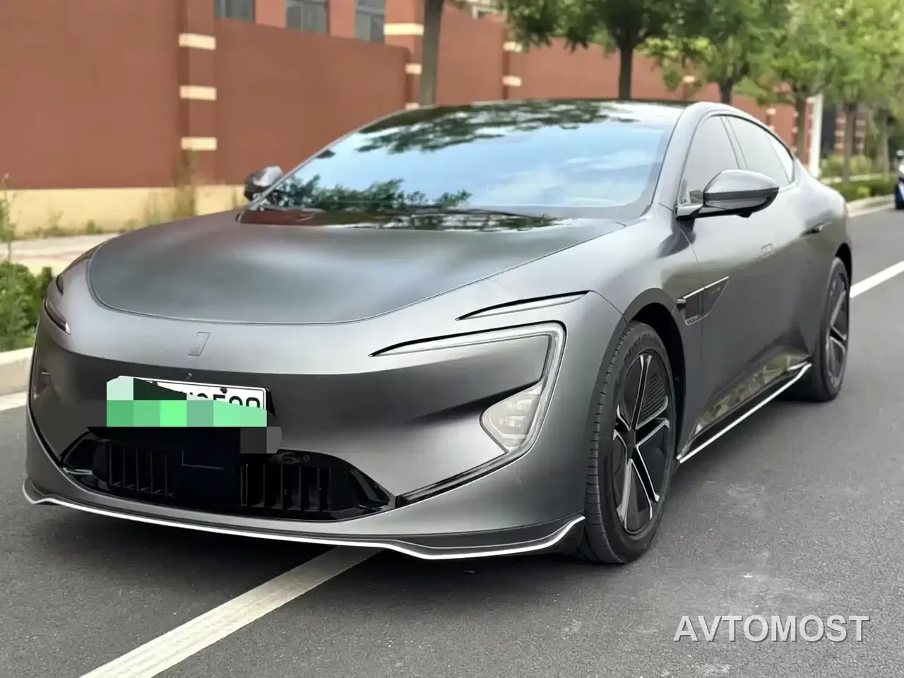Avatr 12 2024 650 Triple Laser AWD Performance Edition — фото 1
