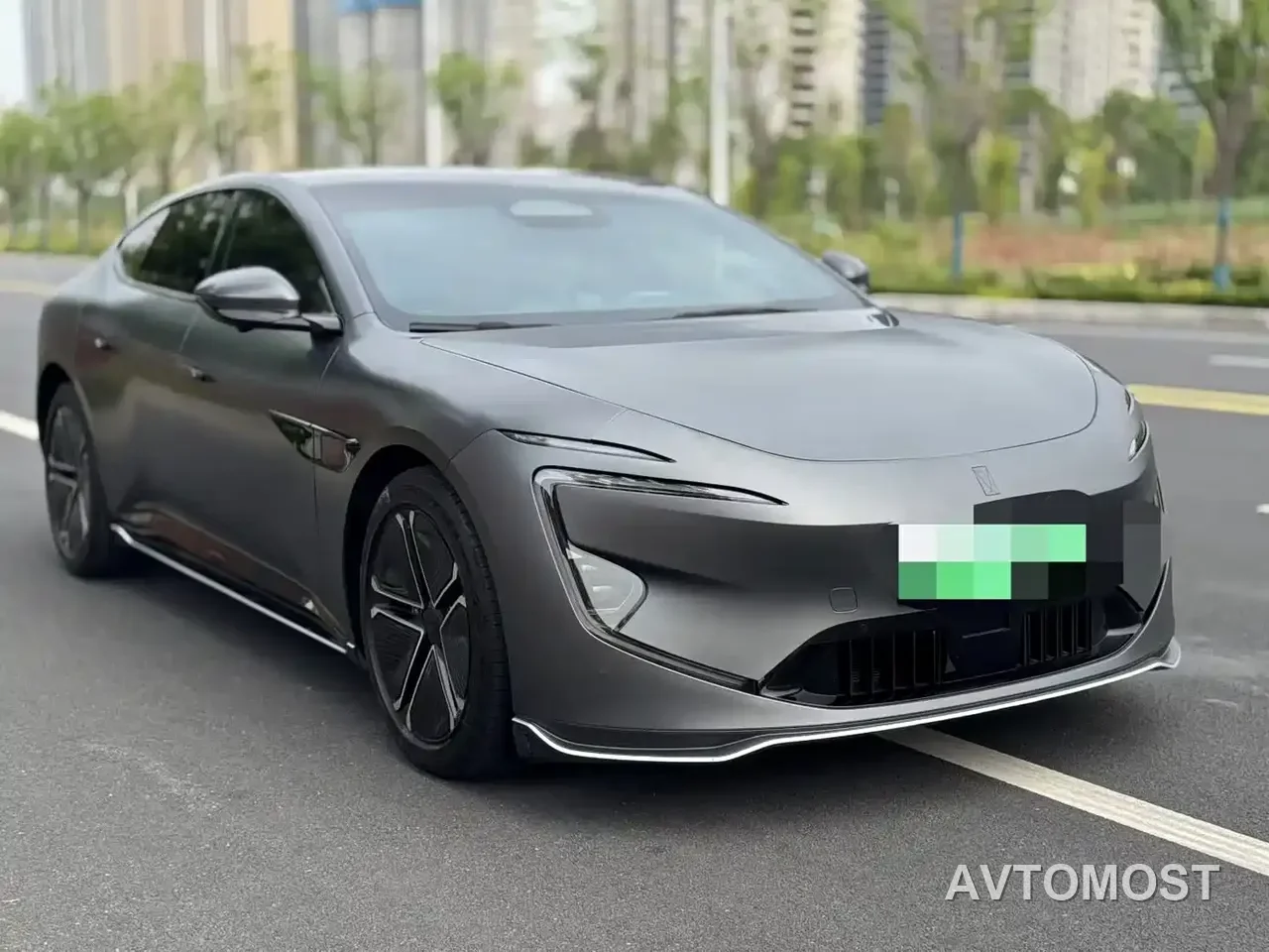 Avatr 12 2024 650 Triple Laser AWD Performance Edition — фото 3