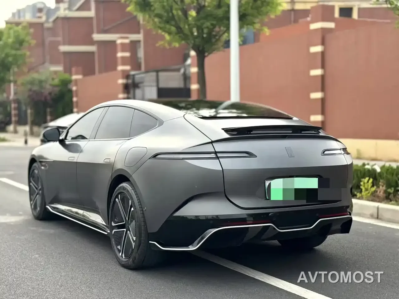 Avatr 12 2024 650 Triple Laser AWD Performance Edition — фото 5