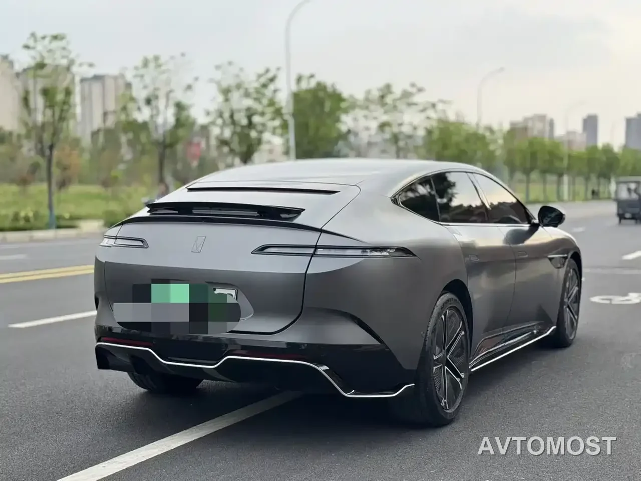 Avatr 12 2024 650 Triple Laser AWD Performance Edition — фото 6