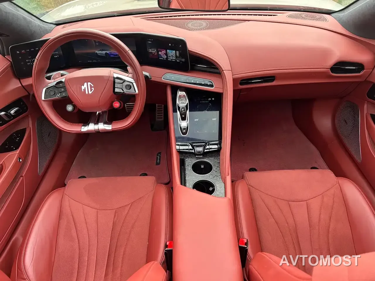 MG Cyberster 2024 520km Legend AWD Red Canopy Edition — фото 12