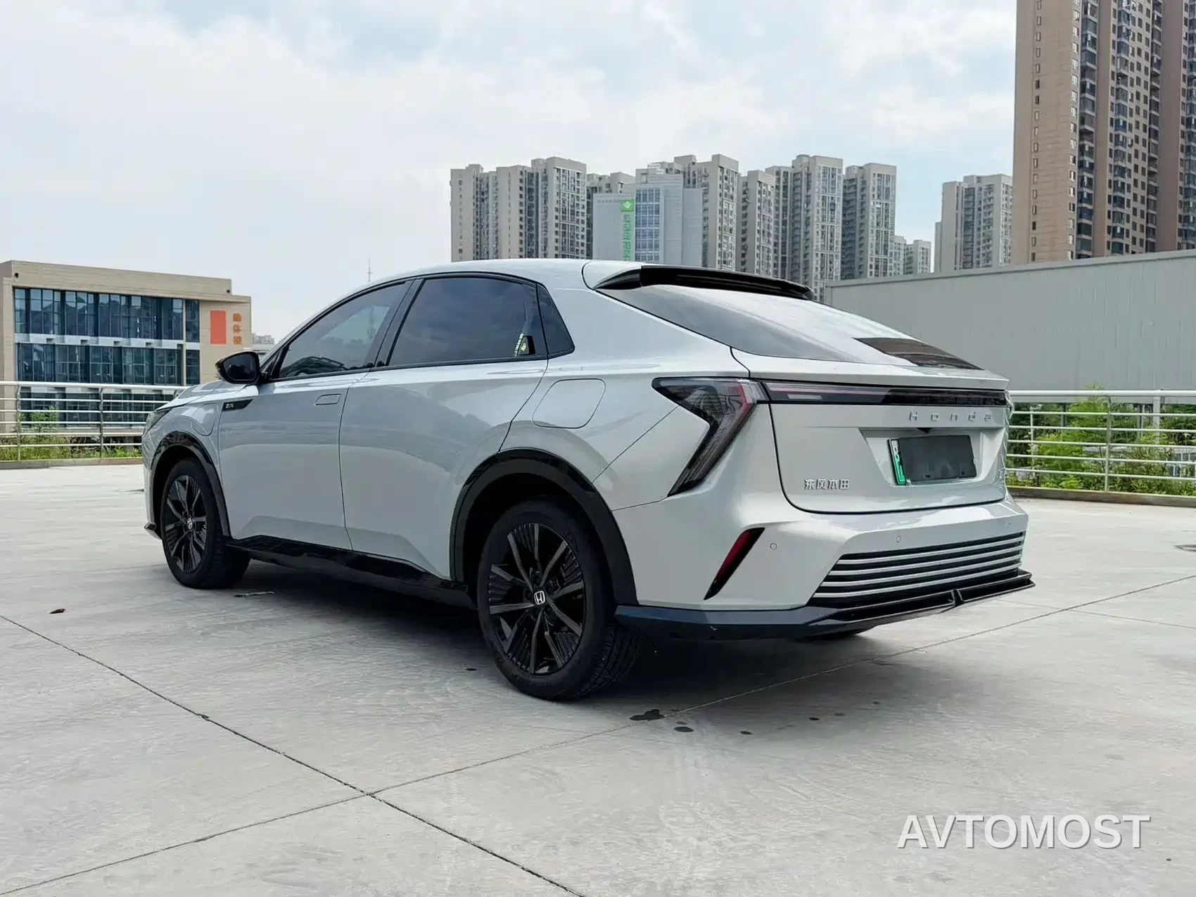 Honda Hunting Light e:NS2 2024 Dazzling Light Edition — фото 5