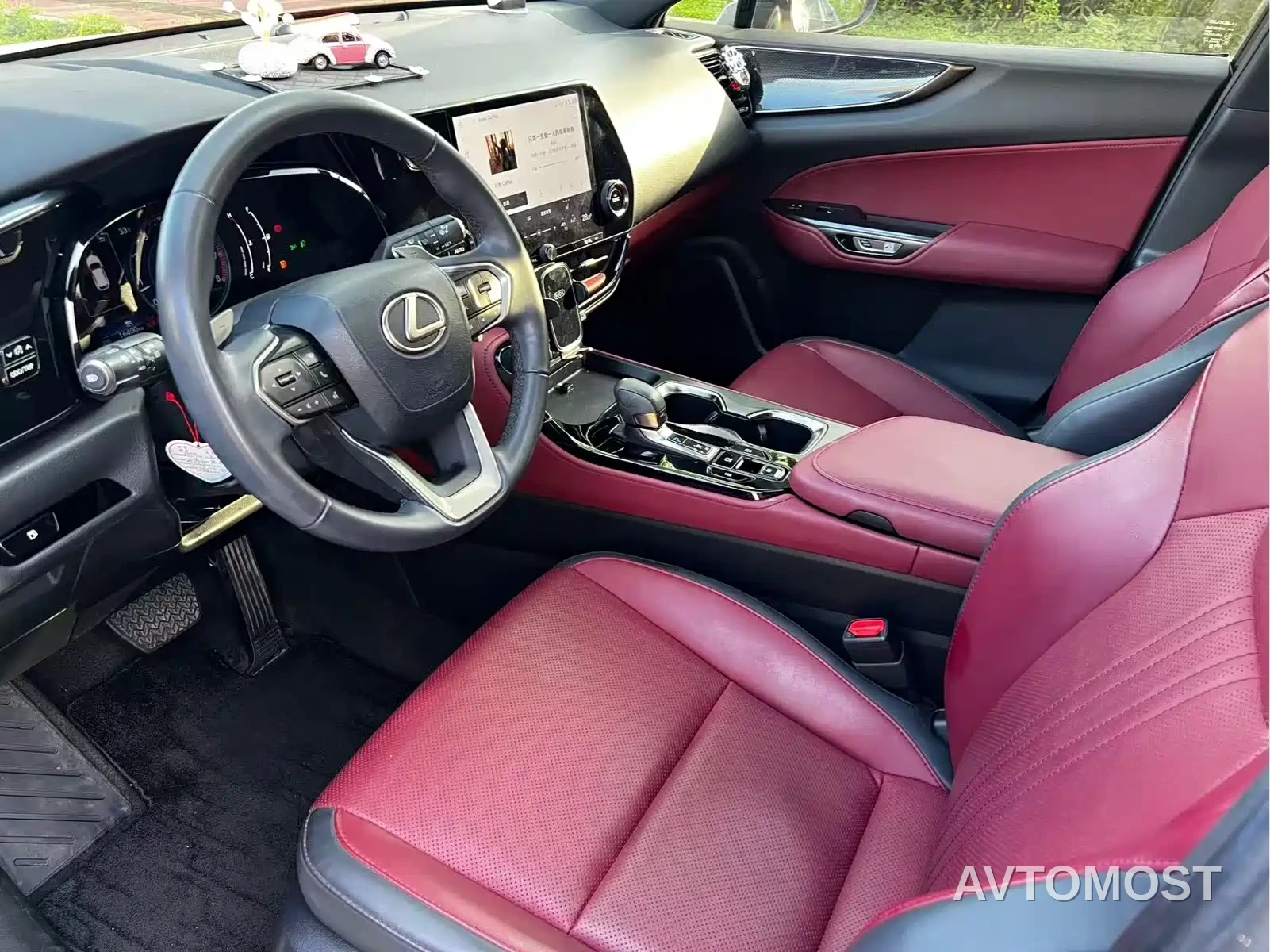 Lexus NX 2024 260 FWD Joy Creation Edition — фото 8