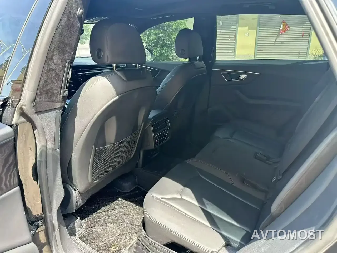 Audi Q8 2021 Model 55 TFSI Premium Dynamic — фото 9