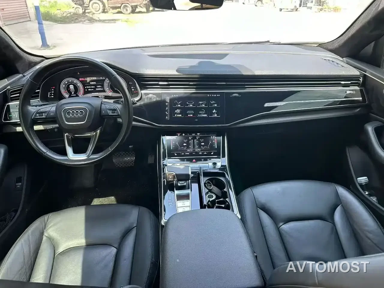 Audi Q8 2021 Model 55 TFSI Premium Dynamic — фото 2
