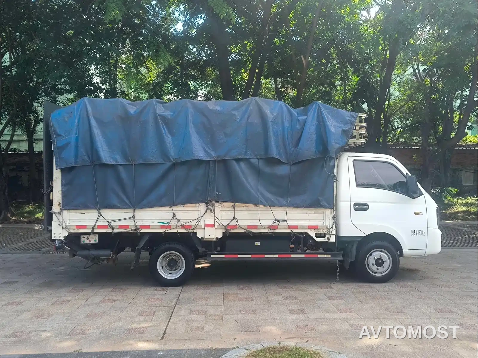 Yuan Cheng Farizon FR 2023 V5E Box Truck CATL 66.84kWh — фото 6