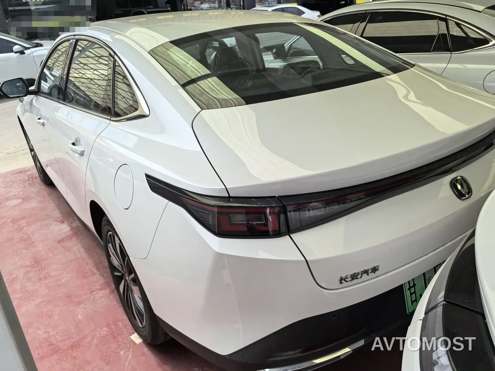 Changan Eado PHEV 2025 Smart New Blue Whale 145KM Battleship Edition — фото 4