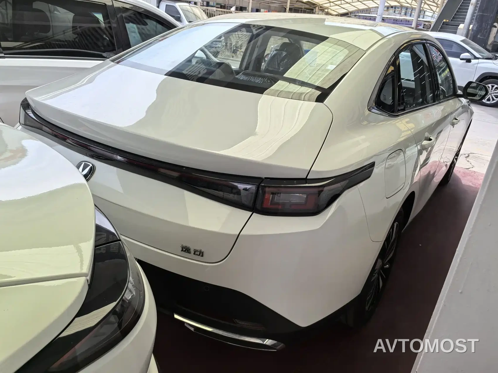 Changan Eado PHEV 2025 Smart New Blue Whale 145KM Battleship Edition — фото 6