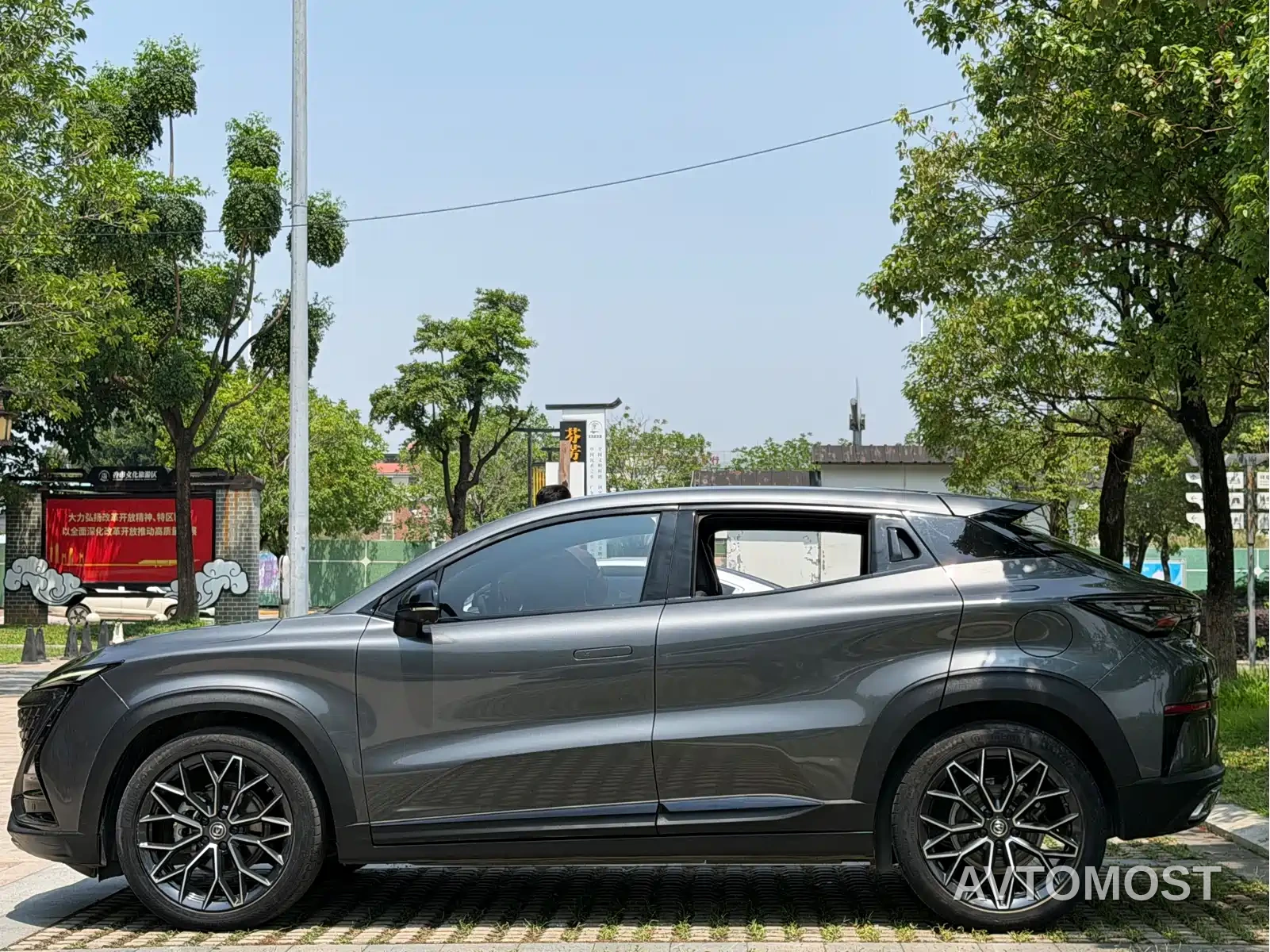 Changan UNI-T 2022 1.5T Premium — фото 4