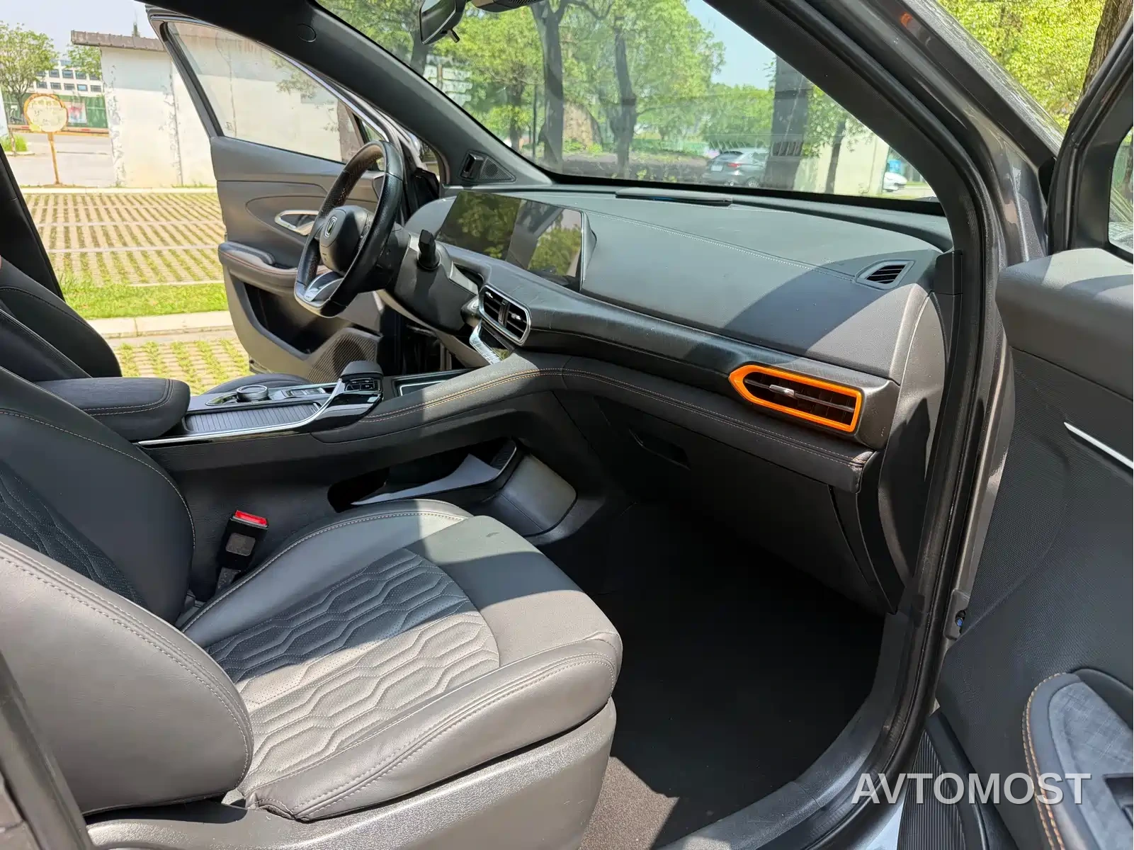 Changan UNI-T 2022 1.5T Premium — фото 15