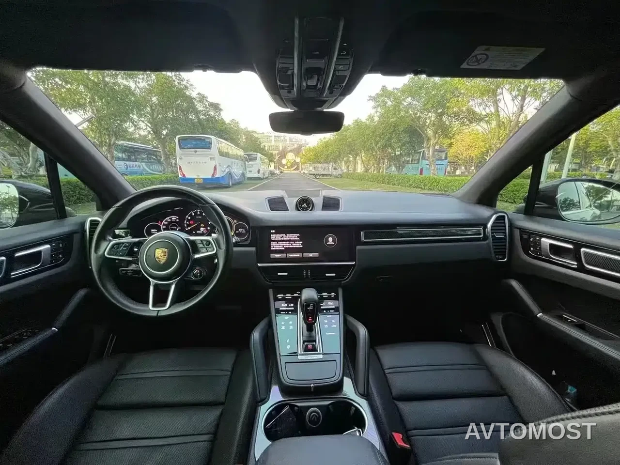 Porsche Cayenne New Energy 2022 Cayenne E-Hybrid 2.0T Platinum Edition — фото 9