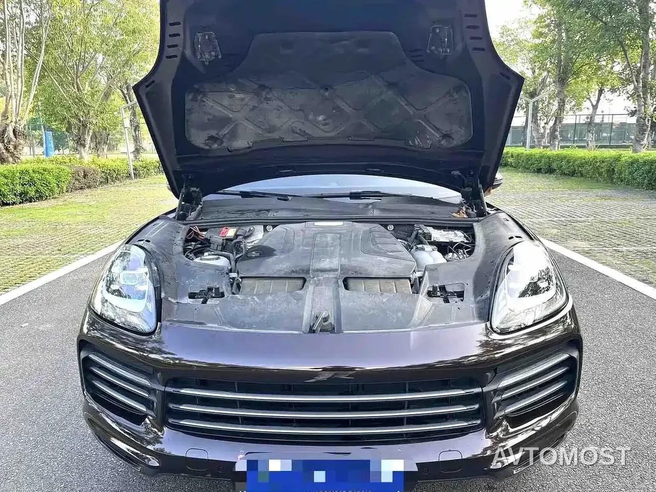 Porsche Cayenne New Energy 2022 Cayenne E-Hybrid 2.0T Platinum Edition — фото 14