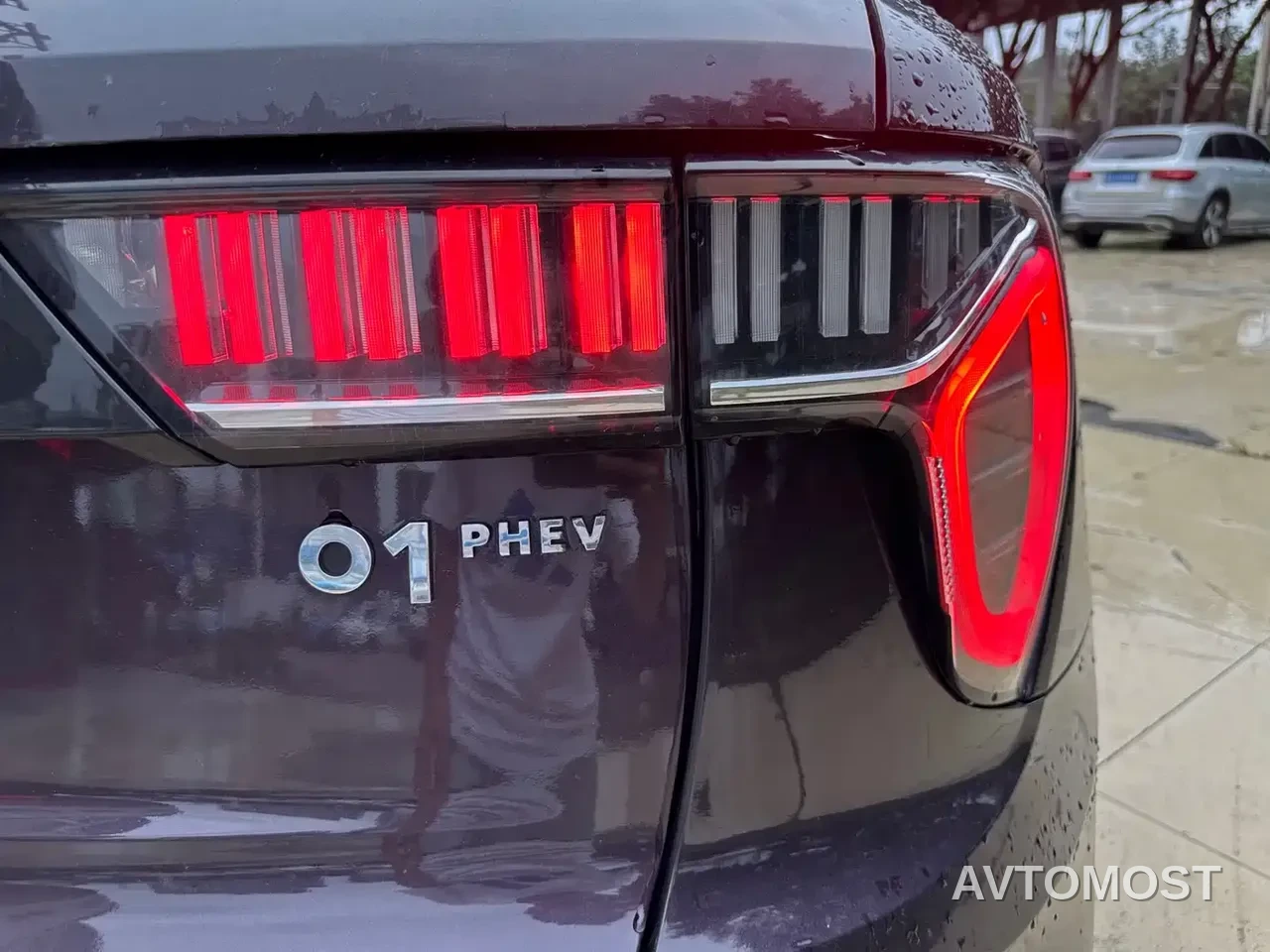Lynk & Co 01 EM-P 2021 1.5TD PHEV Halo — фото 23
