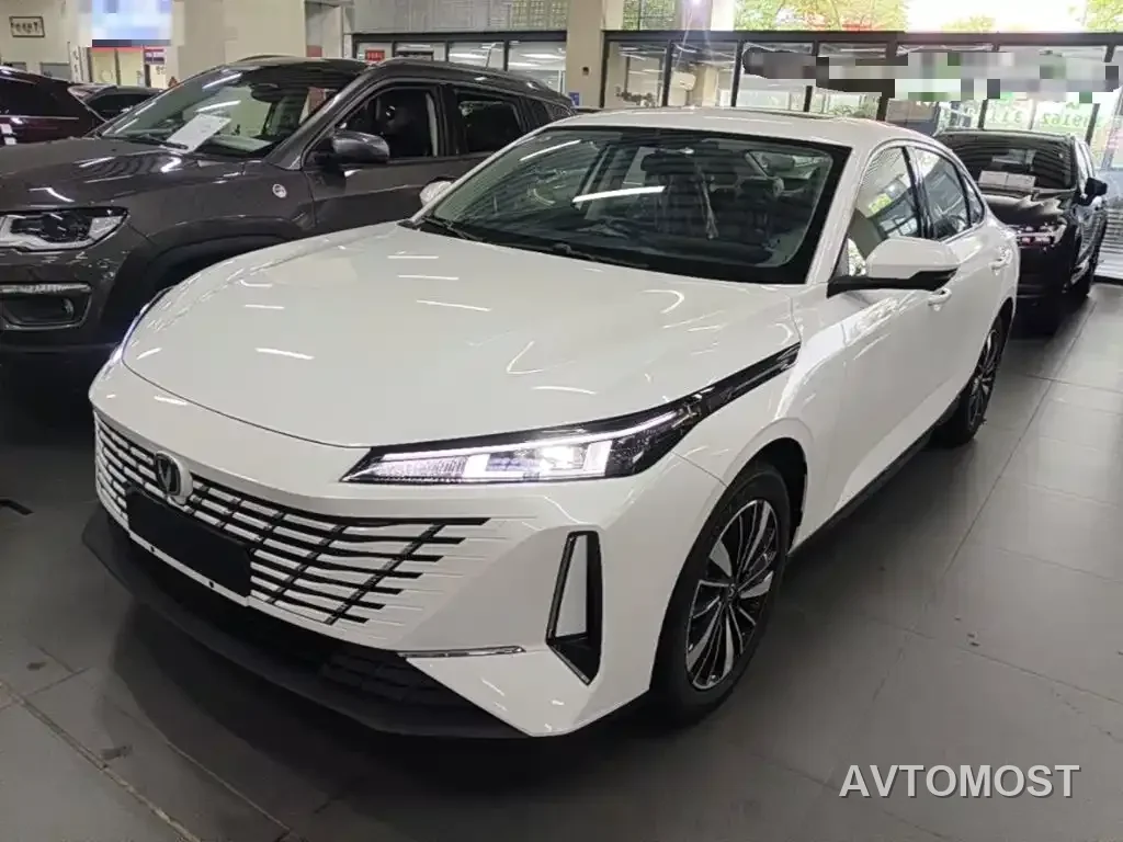 Changan Eado PHEV 2025 Smart New Blue Whale 145KM Battleship Edition — фото 2