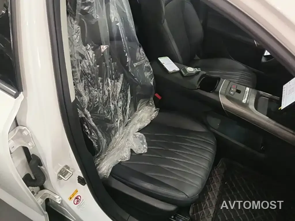 Changan Eado PHEV 2025 Smart New Blue Whale 145KM Battleship Edition — фото 12