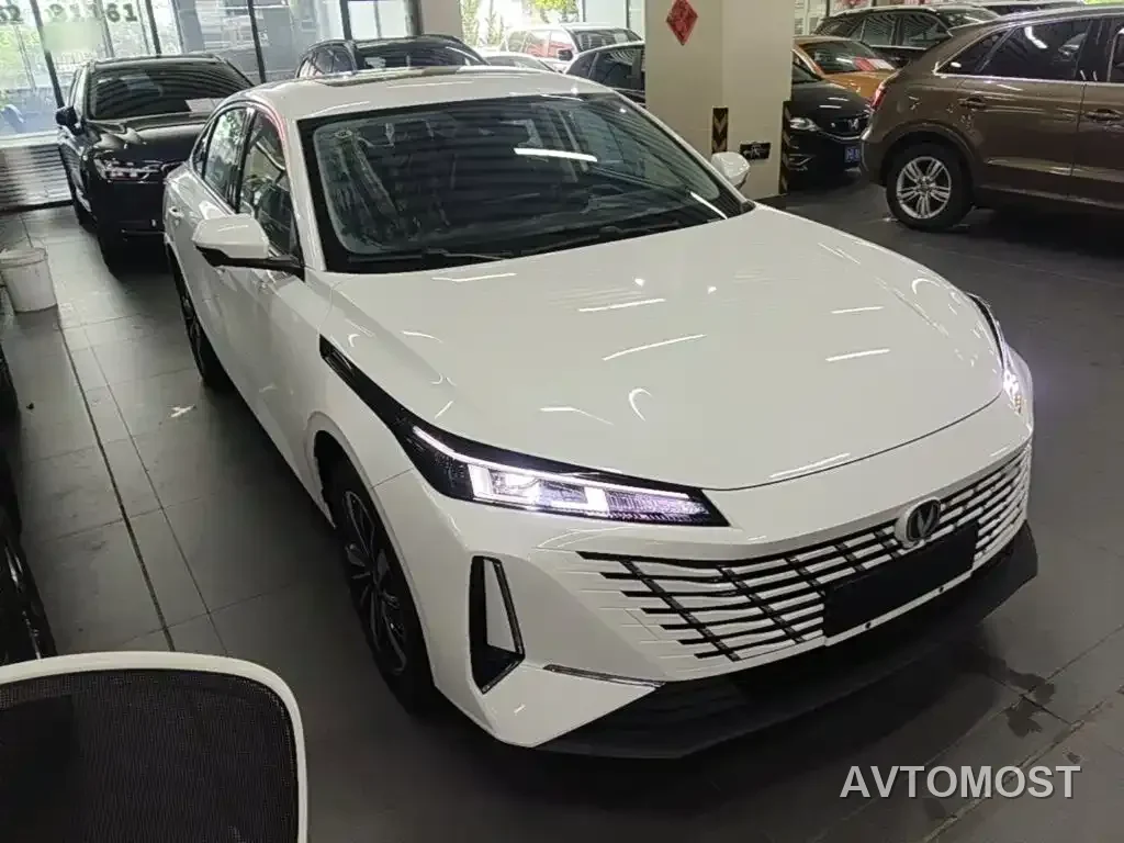 Changan Eado PHEV 2025 Smart New Blue Whale 145KM Battleship Edition — фото 14
