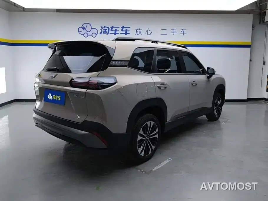 Wuling Motors Starlight 560 NEV 2025 Model Plug-in Hybrid Version 5-seater — фото 3