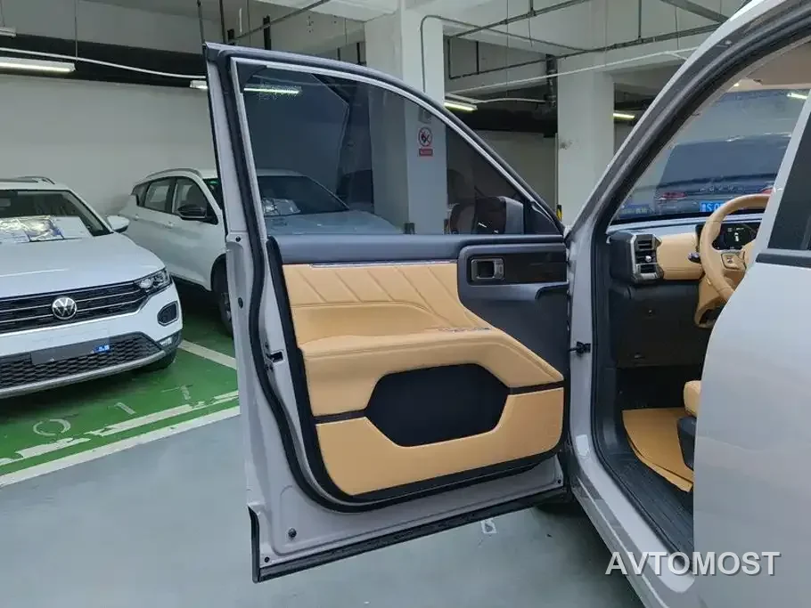 Wuling Motors Starlight 560 NEV 2025 Model Plug-in Hybrid Version 5-seater — фото 6