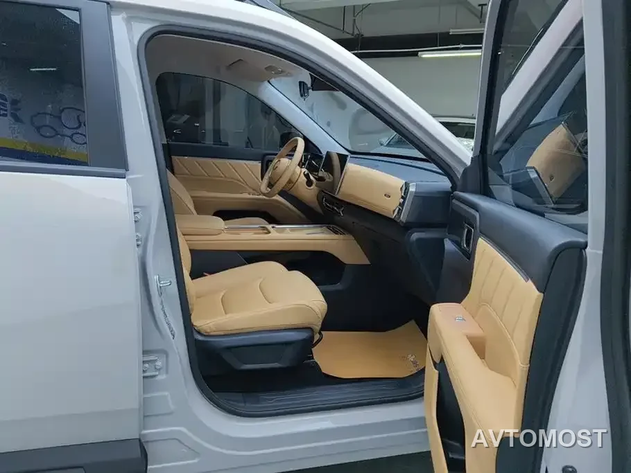 Wuling Motors Starlight 560 NEV 2025 Model Plug-in Hybrid Version 5-seater — фото 7