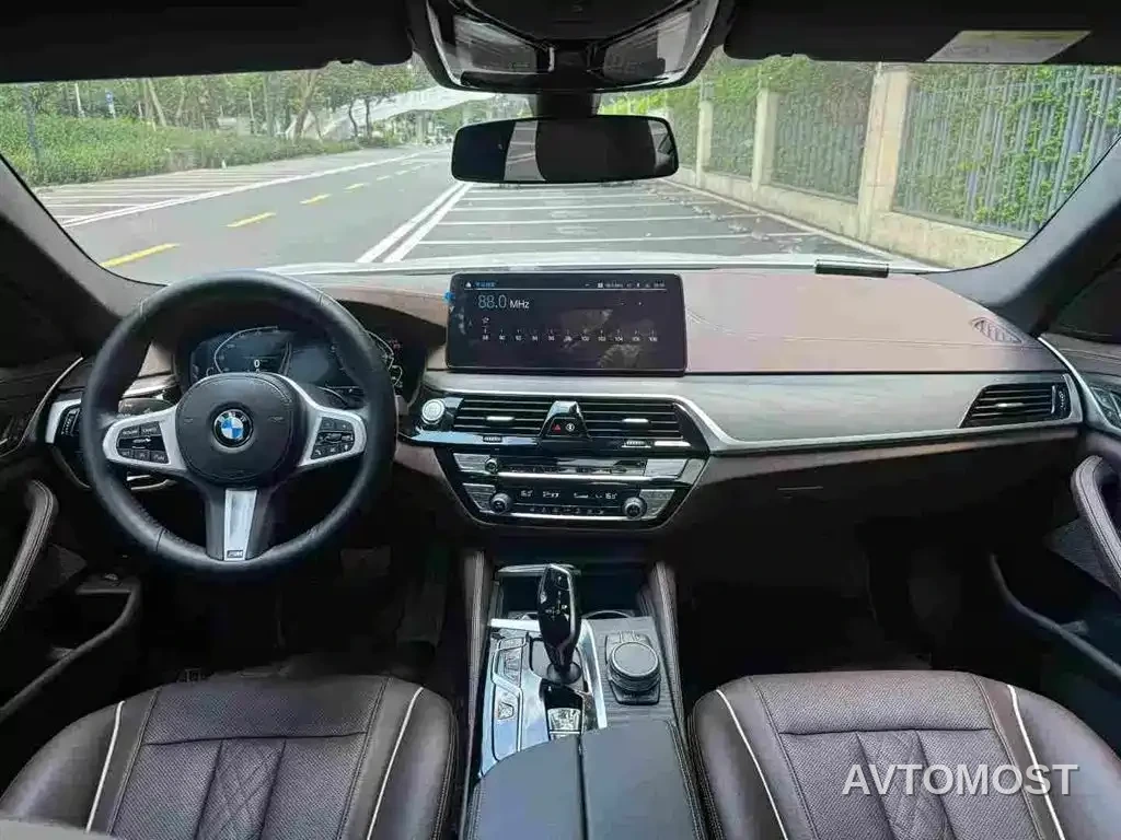 BMW 5 Series New Energy 2021 535Le M Sport Package — фото 7