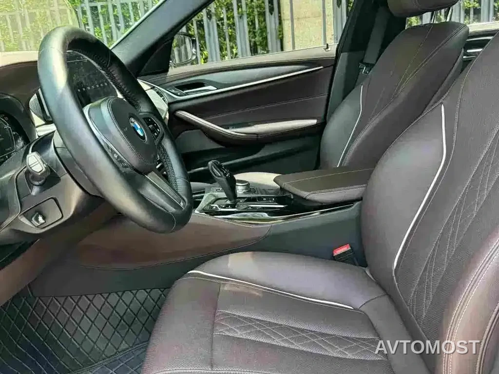 BMW 5 Series New Energy 2021 535Le M Sport Package — фото 9