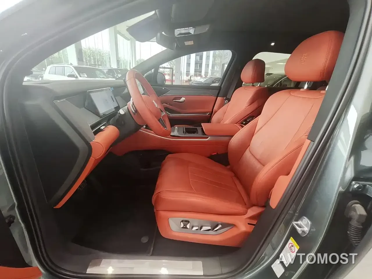 BYD Tang L 2025 DM 175KM Drone Player Edition — фото 10