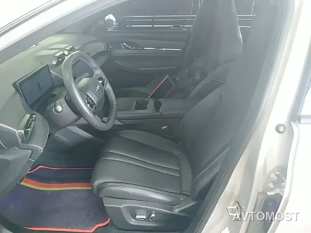 Dongfeng Fengshen L7 2024 205 Pro — фото 13