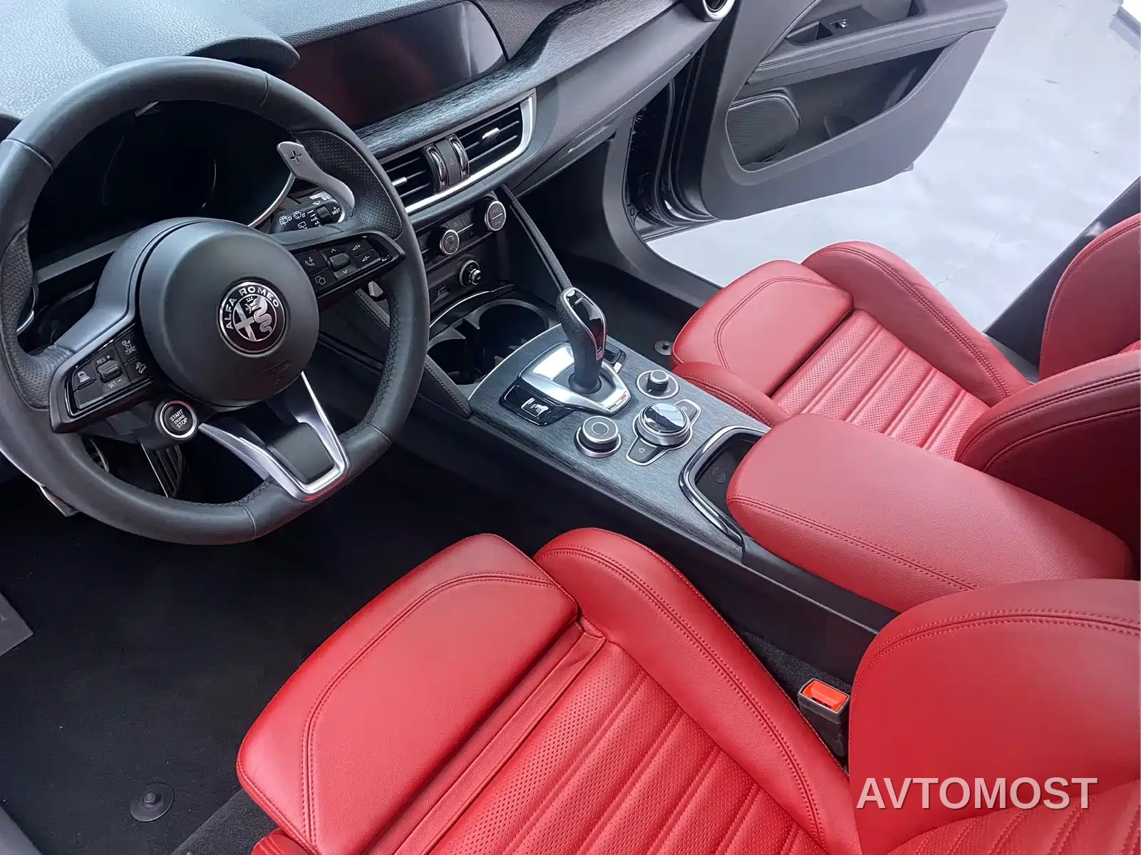 Alfa Romeo Stelvio 2023 2.0T 280HP Sprint Edition — фото 7