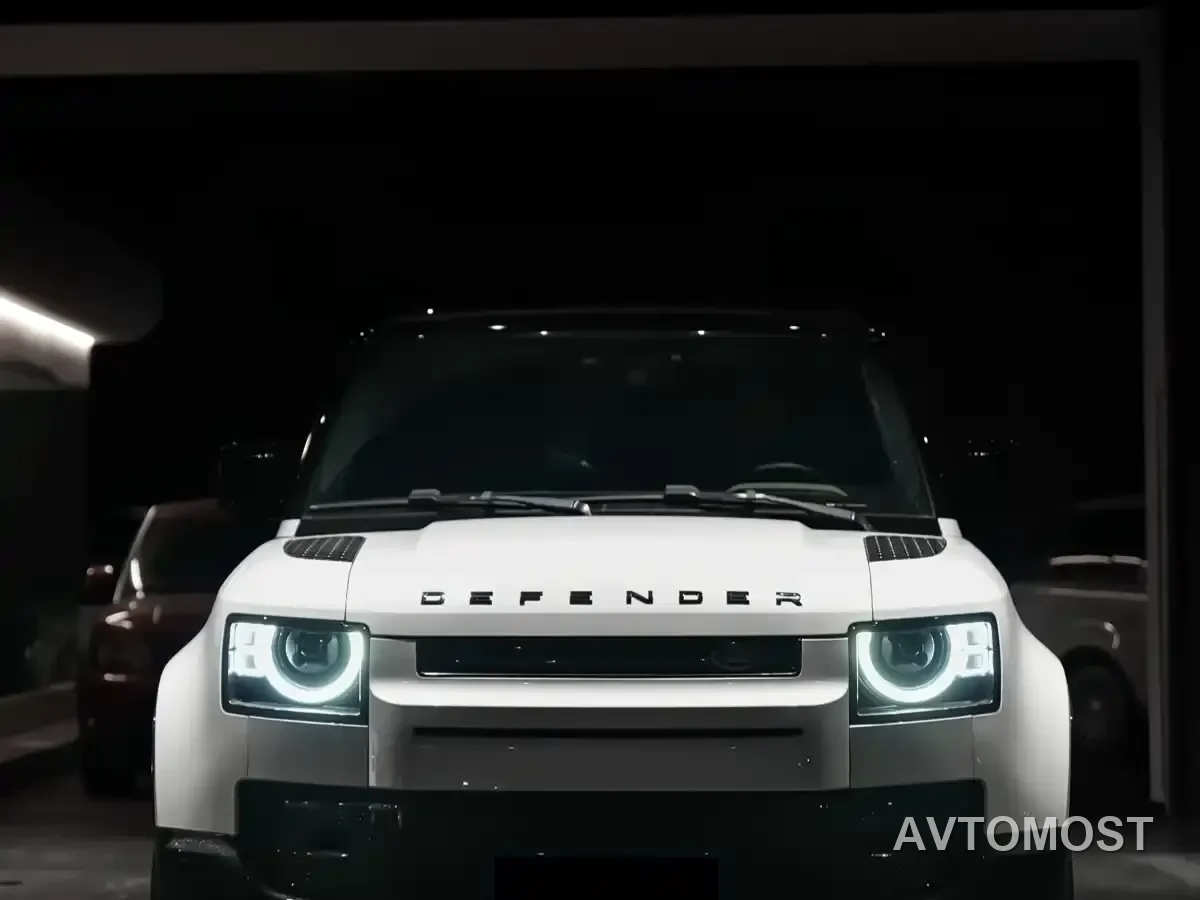 Land Rover Defender 2021 90 P400 X-DYNAMIC S — фото 4