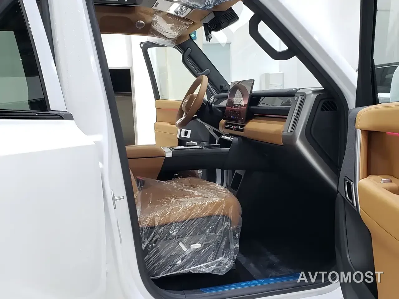 iCAR V27 2026 200KM AWD Falcon 500 — фото 4