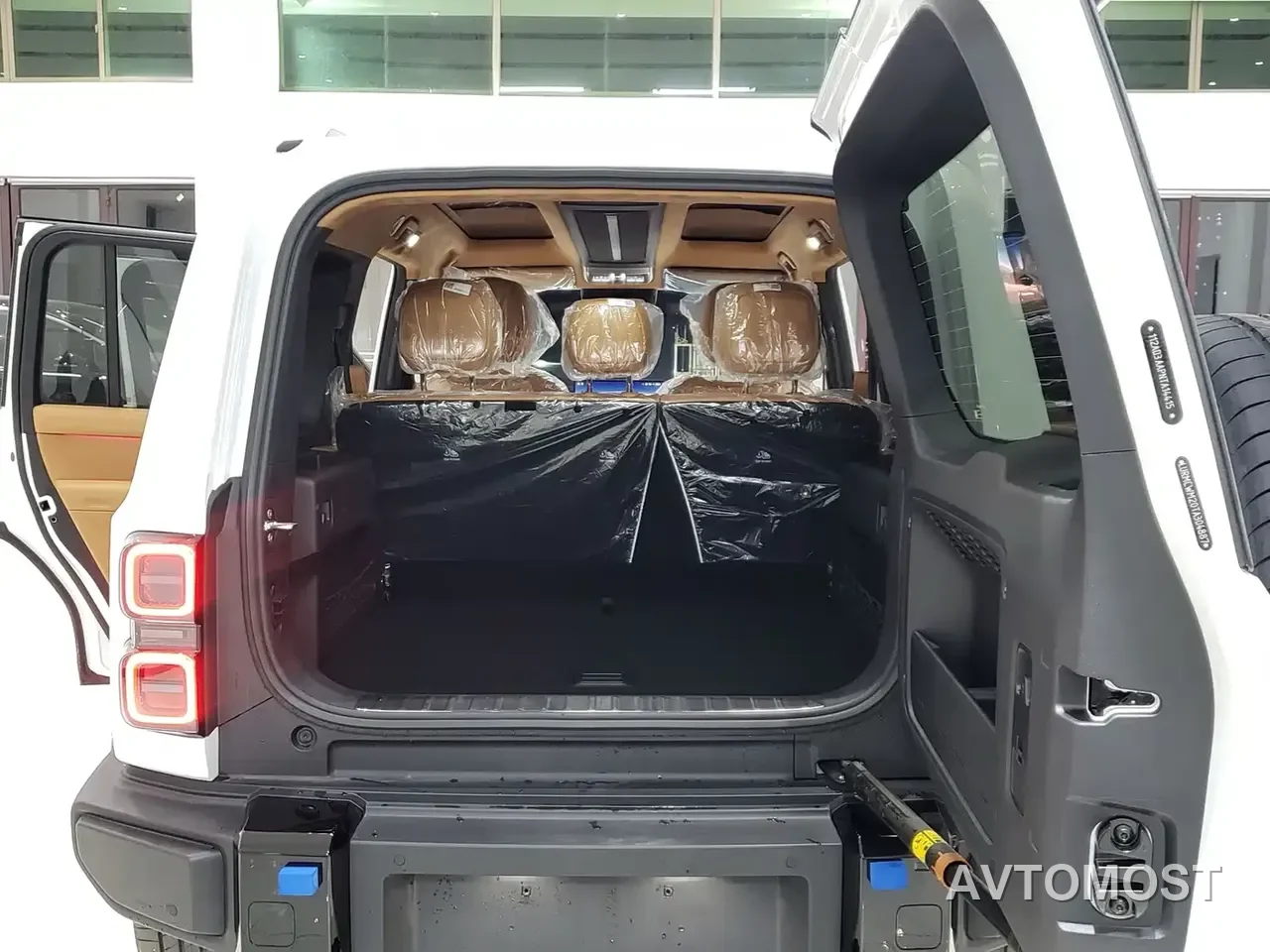 iCAR V27 2026 200KM AWD Falcon 500 — фото 6