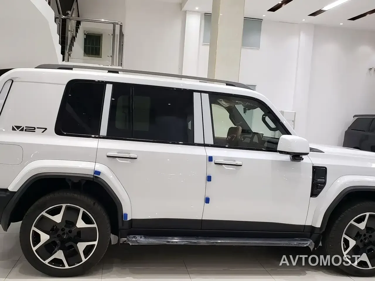 iCAR V27 2026 200KM AWD Falcon 500 — фото 9