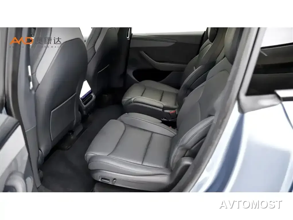 Tesla Model Y L 2025 Facelift Long Range AWD — фото 7