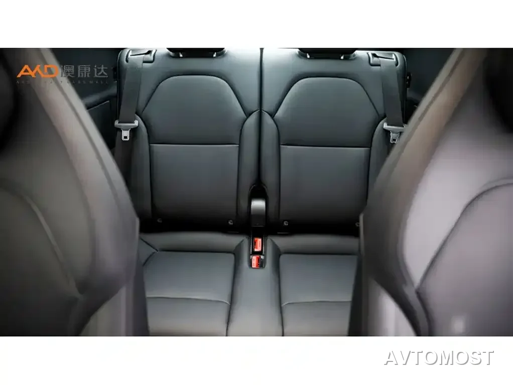 Tesla Model Y L 2025 Facelift Long Range AWD — фото 11