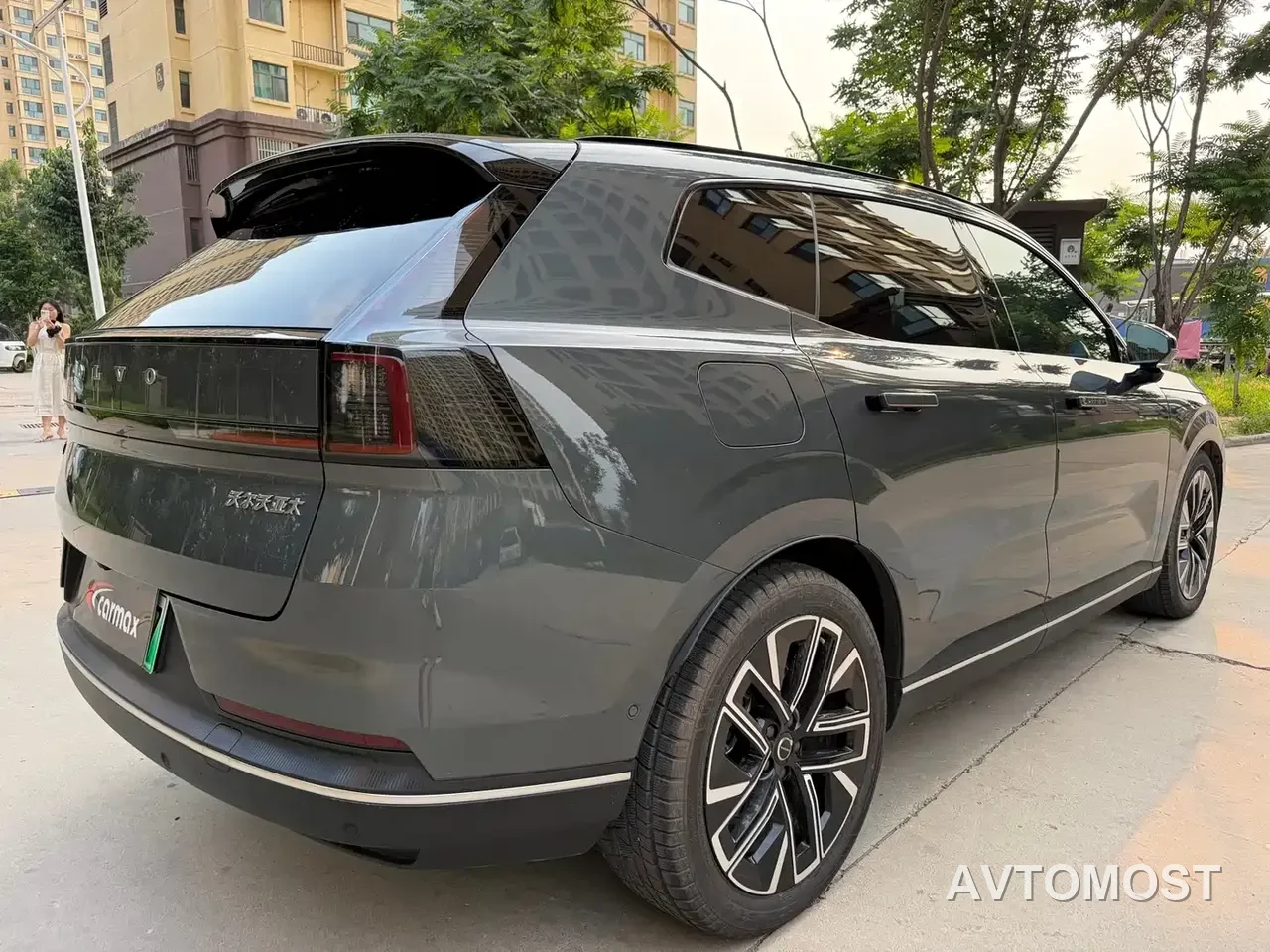 Volvo XC70 Plug-in Hybrid 2026 AWD Extended Range Core — фото 9