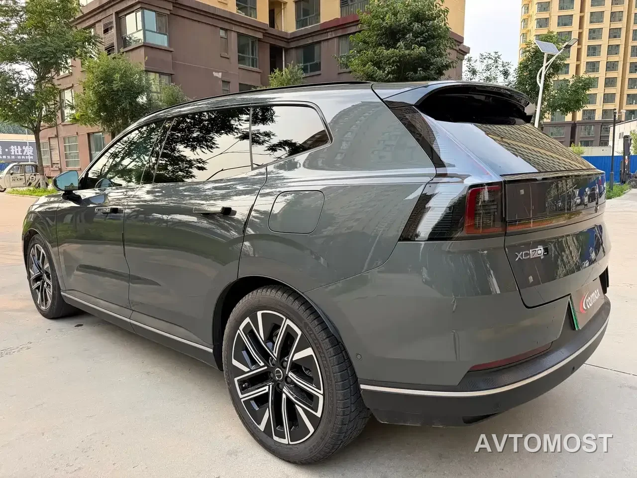 Volvo XC70 Plug-in Hybrid 2026 AWD Extended Range Core — фото 6