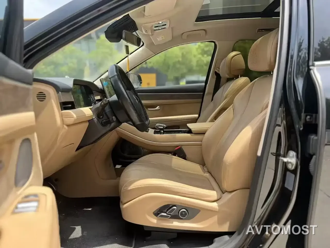 AITO M7 2022 1.5T AWD Luxury Edition — фото 8