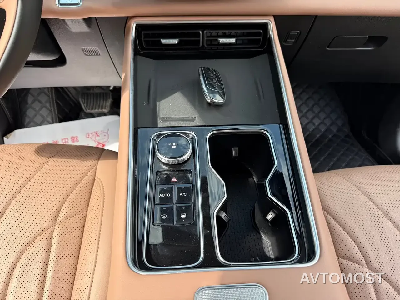 Chery Tiggo 8L 2025 Model Year 2.0T 2WD Rainbow Edition 5-Seater — фото 2