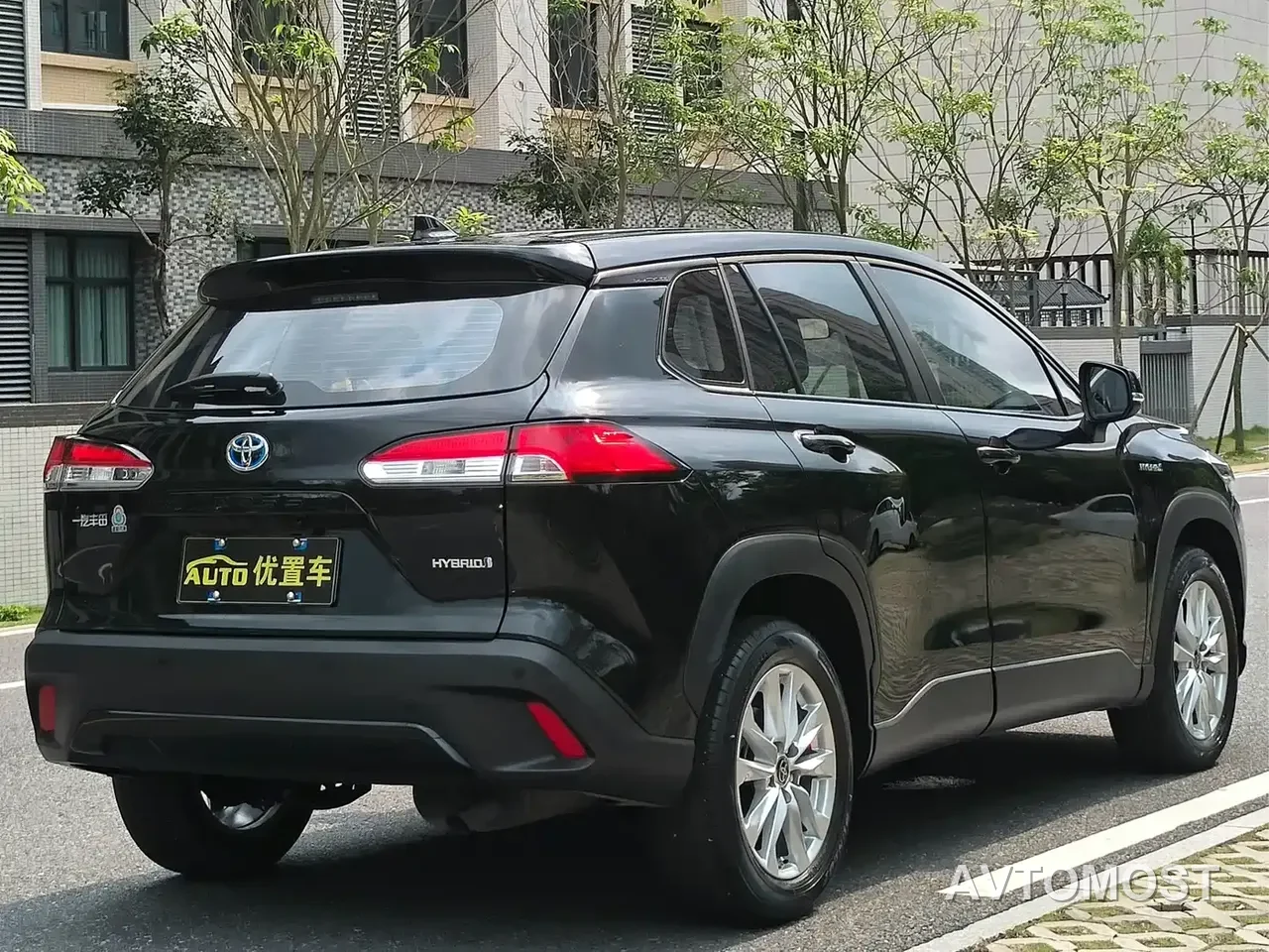 Toyota Corolla Cross 2023 Hybrid 2.0L Pioneer Edition — фото 3