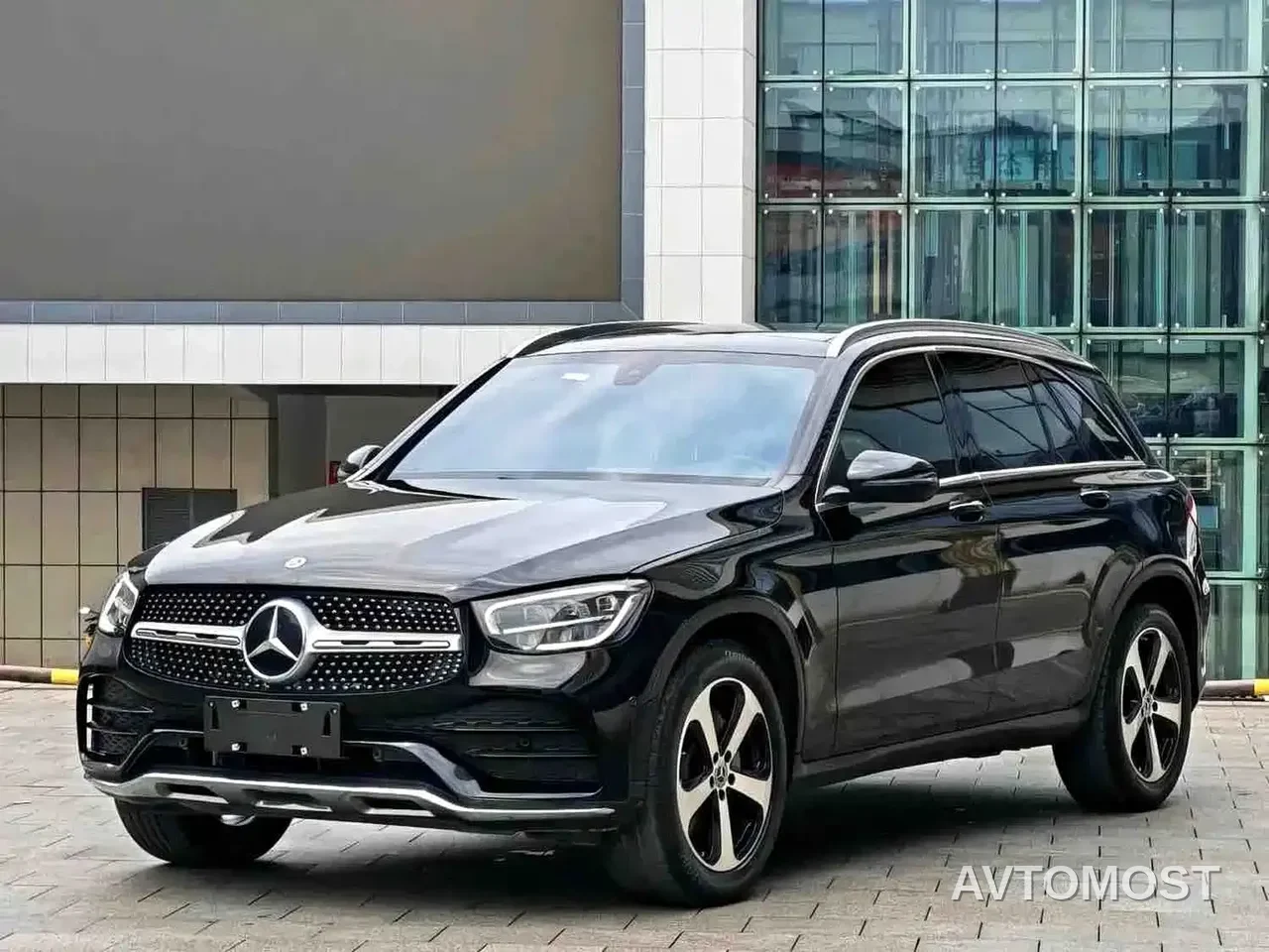 Mercedes-Benz GLC 2022 Model GLC 260 L 4MATIC Dynamic Edition — фото 9