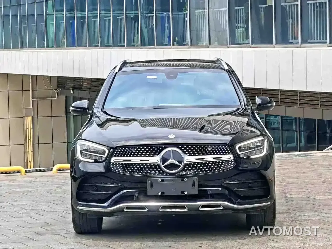 Mercedes-Benz GLC 2022 Model GLC 260 L 4MATIC Dynamic Edition — фото 2