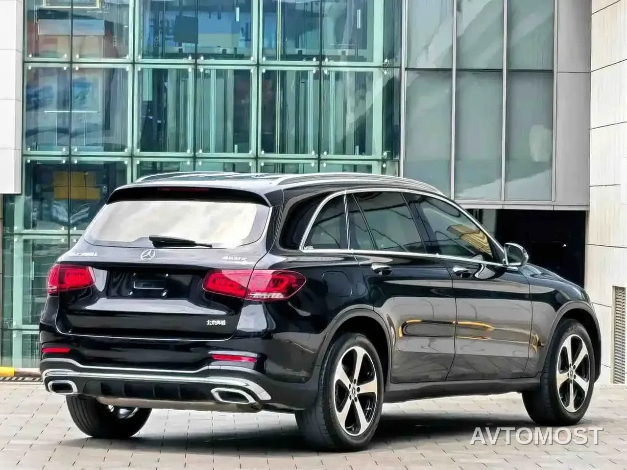Mercedes-Benz GLC 2022 Model GLC 260 L 4MATIC Dynamic Edition — фото 3