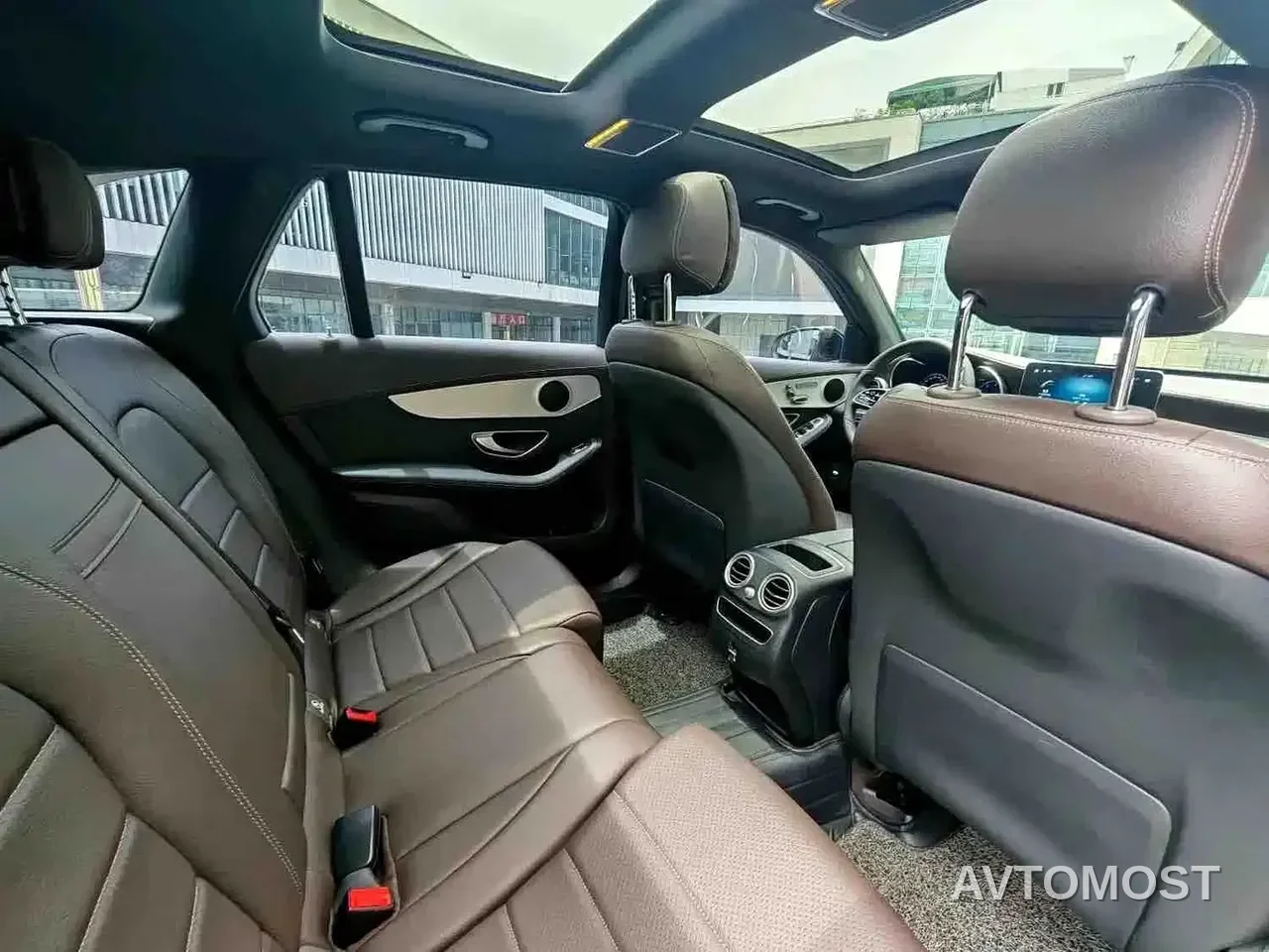 Mercedes-Benz GLC 2022 Model GLC 260 L 4MATIC Dynamic Edition — фото 14