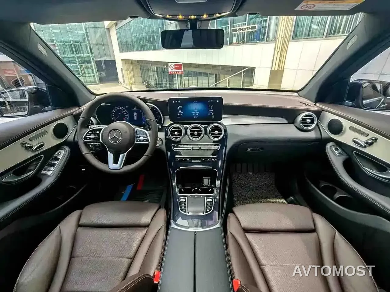 Mercedes-Benz GLC 2022 Model GLC 260 L 4MATIC Dynamic Edition — фото 5