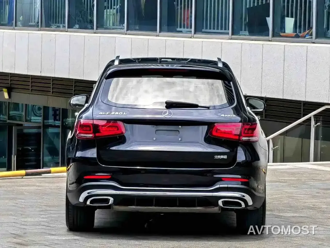 Mercedes-Benz GLC 2022 Model GLC 260 L 4MATIC Dynamic Edition — фото 16