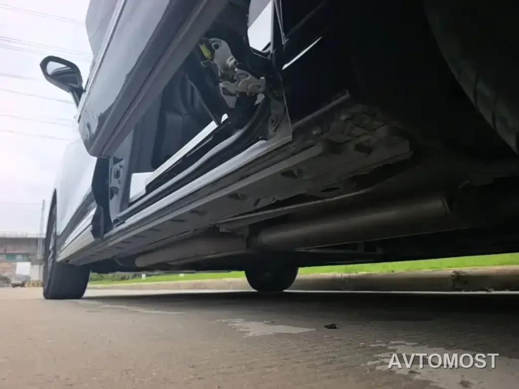 Hongqi HQ9 PHEV 2024 Model 2.0T AWD Business Edition — фото 24